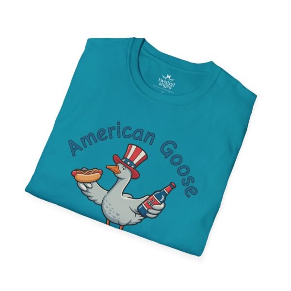 14829414926076933962_2048.jpeg Patriotic American Goose 'Gett'n Loose' T-Shirt