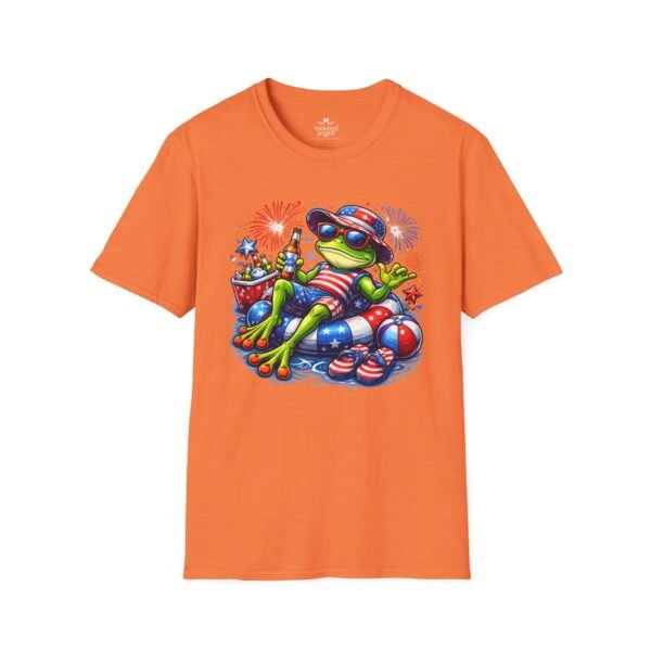 6965767453984978385_2048.jpeg Fourth of July Patriotic Frog with Beer T-Shirt — Relaxing American Flag Pool Float Design